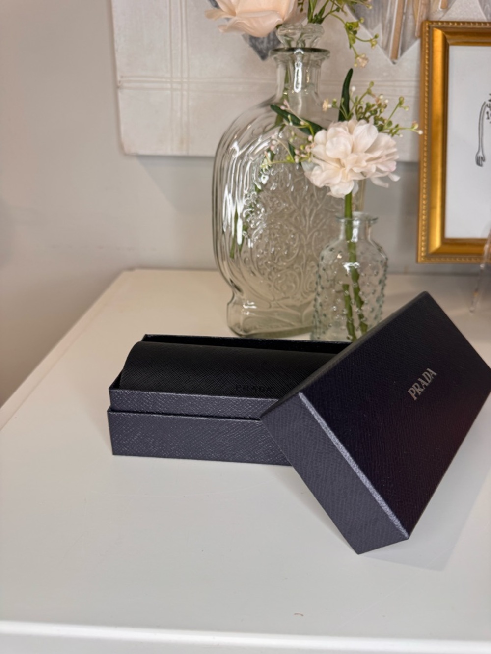 PRADA Luxury Eyeglasses Case Set –Original Box, Case & Cleaning Cloth  Authentic - Picture 6 of 7